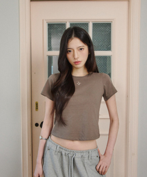 UPDRAFT（アップドラフト）の「Updraft Slim Fit T-shirts [Brown]（Tシャツ/カットソー）」