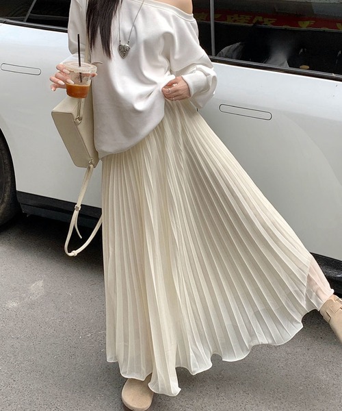 Doula Doula（ドゥーラドゥーラ）の「プリーツシフォンフレアロングスカート（スカート・レディース・ブラック/ホワイト/ベージュ・FREE）」の5枚目の写真