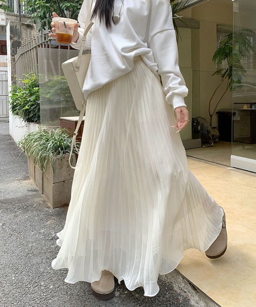 Doula Doula（ドゥーラドゥーラ）の「プリーツシフォンフレアロングスカート（スカート・レディース・ブラック/ホワイト/ベージュ・FREE）」の6枚目の写真