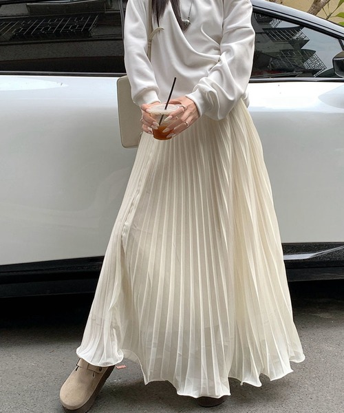 Doula Doula（ドゥーラドゥーラ）の「プリーツシフォンフレアロングスカート（スカート・レディース・ブラック/ホワイト/ベージュ・FREE）」の8枚目の写真