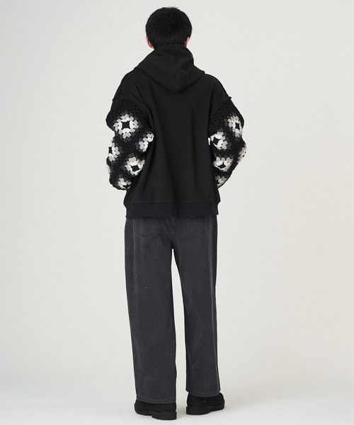 DISCOVERED（ディスカバード）の「CROCHET SLEEVE SWEAT PARKA（パーカー・メンズ・ブラック/ホワイト・1/3）」の7枚目の写真