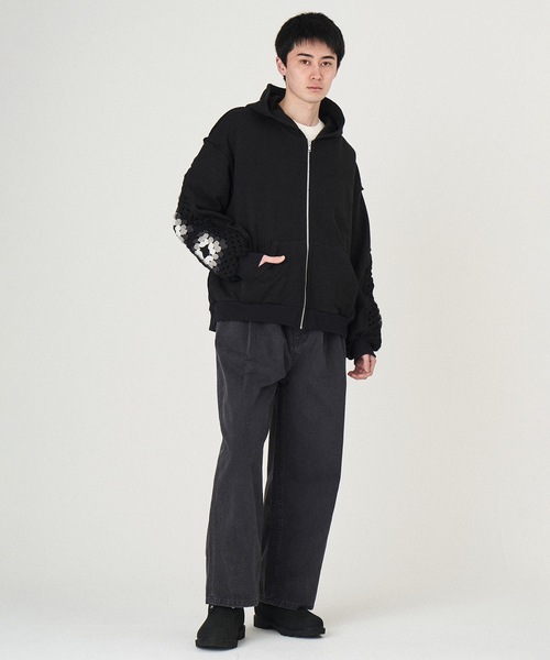 DISCOVERED（ディスカバード）の「CROCHET SLEEVE SWEAT PARKA（パーカー・メンズ・ブラック/ホワイト・1/3）」の5枚目の写真