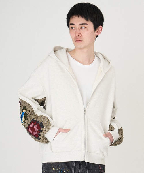 DISCOVERED（ディスカバード）の「CROCHET SLEEVE SWEAT PARKA（パーカー・メンズ・ブラック/ホワイト・1/3）」の3枚目の写真