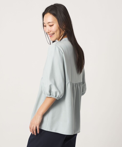 A DAY IN THE LIFE UNITED ARROWS(アデイインザライフユナイテッドアローズ)の「ペプラム バンドカラーブラウス 6分袖 <A DAY IN THE LIFE>(シャツ/ブラウス・レディース・ベージュ/ネイビー/ライム/ロイヤルブルー・FREE)」の14枚目の写真