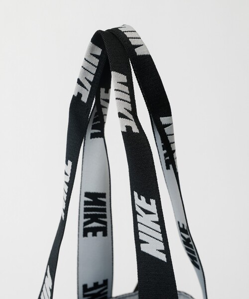 NIKE(ナイキ)の「【NIKE / ナイキ】1994044 メッシュトートバッグ / 20L / ユニセックス(トートバッグ・メンズ・グレー/サックスブルー/ブラック・フリー)」の9枚目の写真