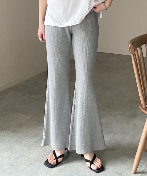 She's Closet(シーズクローゼット)の「ストレッチ ハイウエスト ロング フレアリブパンツ イージーパンツ(その他パンツ・レディース・ブラック/グレイッシュベージュ/カーキブラウン/杢グレー・FREE)」の3枚目の写真