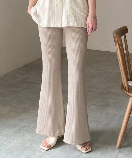 She's Closet(シーズクローゼット)の「ストレッチ ハイウエスト ロング フレアリブパンツ イージーパンツ(その他パンツ・レディース・ブラック/グレイッシュベージュ/カーキブラウン/杢グレー・FREE)」の4枚目の写真