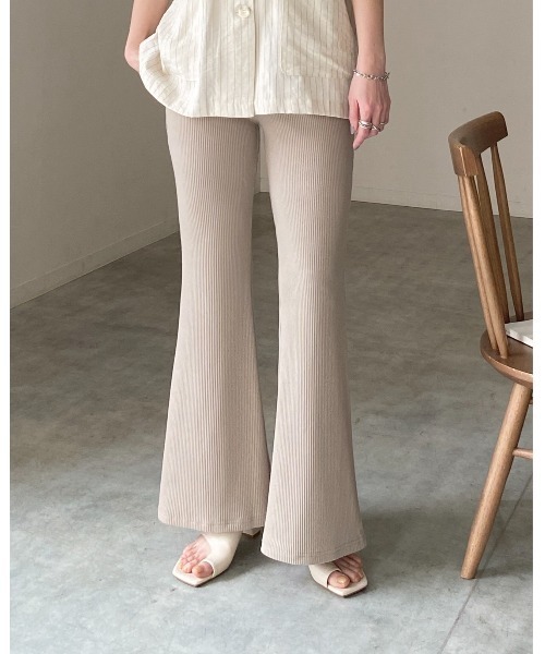 She's Closet(シーズクローゼット)の「ストレッチ ハイウエスト ロング フレアリブパンツ イージーパンツ(その他パンツ・レディース・ブラック/グレイッシュベージュ/カーキブラウン/杢グレー・FREE)」の5枚目の写真