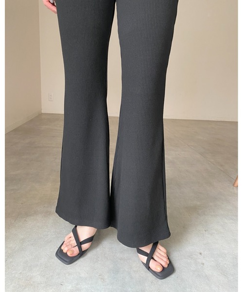 She's Closet(シーズクローゼット)の「ストレッチ ハイウエスト ロング フレアリブパンツ イージーパンツ(その他パンツ・レディース・ブラック/グレイッシュベージュ/カーキブラウン/杢グレー・FREE)」の10枚目の写真