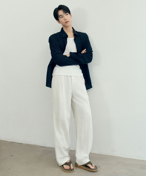 MINDBRIDGE（マインドブリッジ）の「[COUTURE]ワイドワンタックフルバンディングパンツ - 2カラー（その他パンツ・メンズ・オフホワイト/ダークブラウン・29/30/32/34/36）」の3枚目の写真