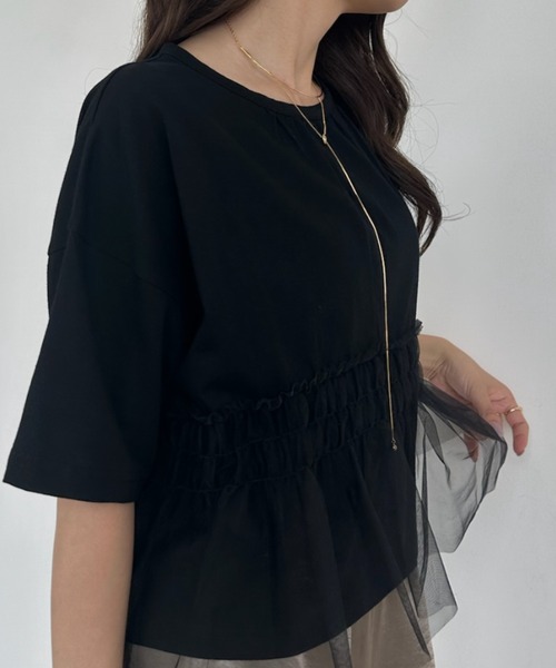 umune(ウムネ)の「Tシャツ 半袖 チュール シアー ドッキング 切替 ギャザー ペプラム フェミニン レイヤード風 トップス カジュアル 夏(Tシャツ/カットソー・レディース・ブラック/グレー/オフホワイト・FREE)」の5枚目の写真