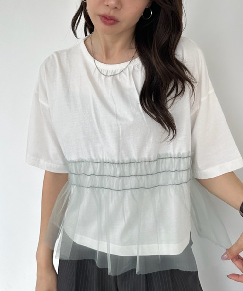 umune(ウムネ)の「Tシャツ 半袖 チュール シアー ドッキング 切替 ギャザー ペプラム フェミニン レイヤード風 トップス カジュアル 夏(Tシャツ/カットソー・レディース・ブラック/グレー/オフホワイト・FREE)」の7枚目の写真