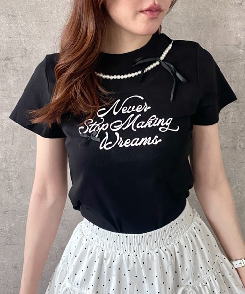 Mejoul（メジュール）の「【2026春夏新作】フロッキープリントパールネックリボンロゴＴシャツ（Tシャツ/カットソー・レディース・ホワイト/ブラック・F）」の11枚目の写真