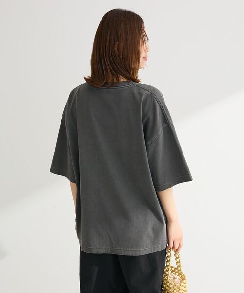 Green Parks(グリーンパークス)の「ピグメントロゴTシャツ(Tシャツ/カットソー・レディース・ホワイト系その他2/チャコールグレー/ベージュ・FREE)」の9枚目の写真