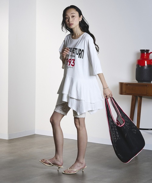 OKIRAKU(オキラク)の「(OKIRAKU×ROSEBUD)PEPLUM LOGO TEE(Tシャツ/カットソー・レディース・ブラック/ホワイト・ONE SIZE)」の7枚目の写真