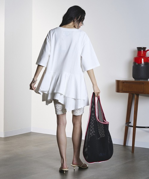 OKIRAKU(オキラク)の「(OKIRAKU×ROSEBUD)PEPLUM LOGO TEE(Tシャツ/カットソー・レディース・ブラック/ホワイト・ONE SIZE)」の8枚目の写真