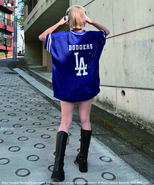 BACK TO THE FIELD（バック トゥー ザ フィールド）の「【MLB】バックロゴメッシュポロジャガードニット（ニット/セーター・レディース・ブラック/ブルー/ホワイト・FREE）」の21枚目の写真