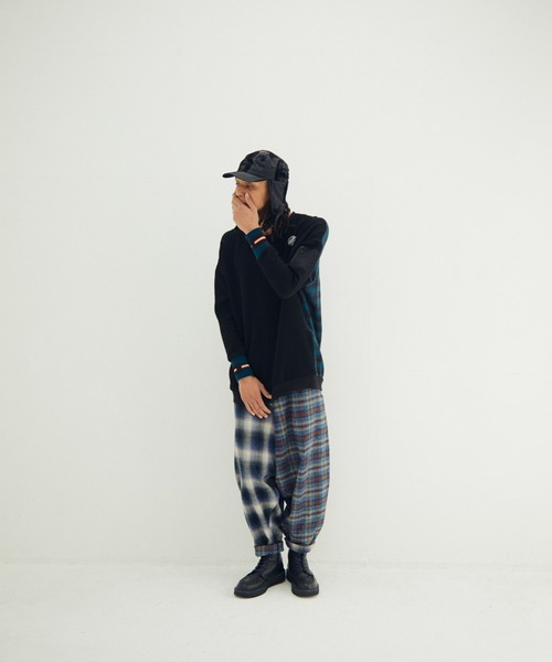 STOF(ストフ)の「STOF/ストフ/Light Wool Pulover(スウェット・メンズ・ブラック/ネイビー・M/S)」の3枚目の写真