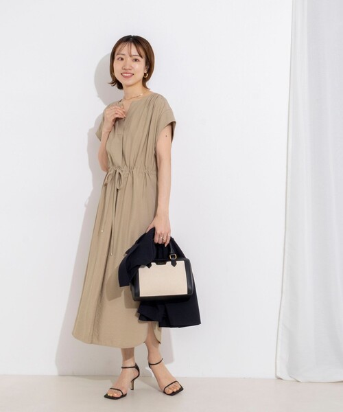 NOLLEY’S（ノーリーズ）の「ウォッシャブル前タックワンピース（ワンピース・レディース・サックスブルー/ブラック/ベージュ・36/38）」の14枚目の写真