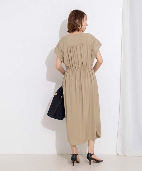 NOLLEY’S（ノーリーズ）の「ウォッシャブル前タックワンピース（ワンピース・レディース・サックスブルー/ブラック/ベージュ・36/38）」の16枚目の写真