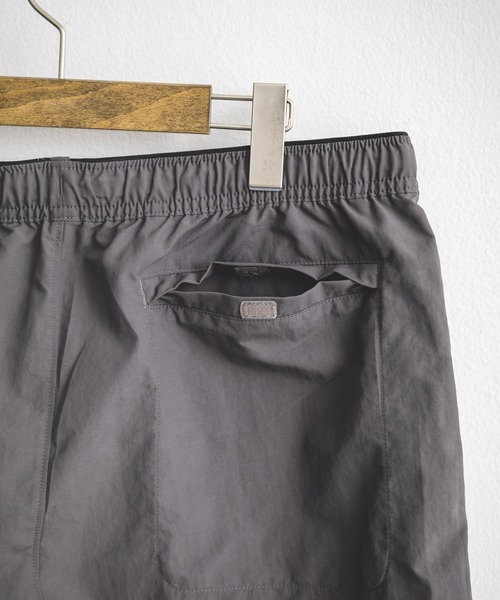THE NORTH FACE（ザノースフェイス）の「日本未展開モデル THE NORTH  FACE WHITE LABEL OLEMA EX SHORTS ナイロンショートパンツ（その他パンツ・メンズ・ダークベージュ/チャコールグレー/ブラック・S/M/L/XL/XXL）」の17枚目の写真