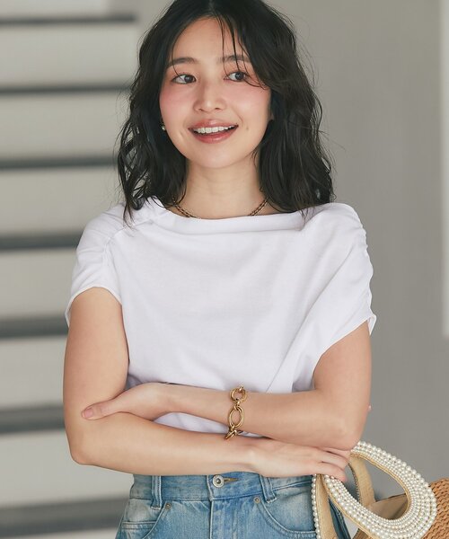 La boutique BonBon(ラブティックボンボン)の「【オシャレ度UP!】アシメドレープネックフレンチカットソー(Tシャツ/カットソー・レディース・ネイビー/ホワイト・FREE)」の22枚目の写真