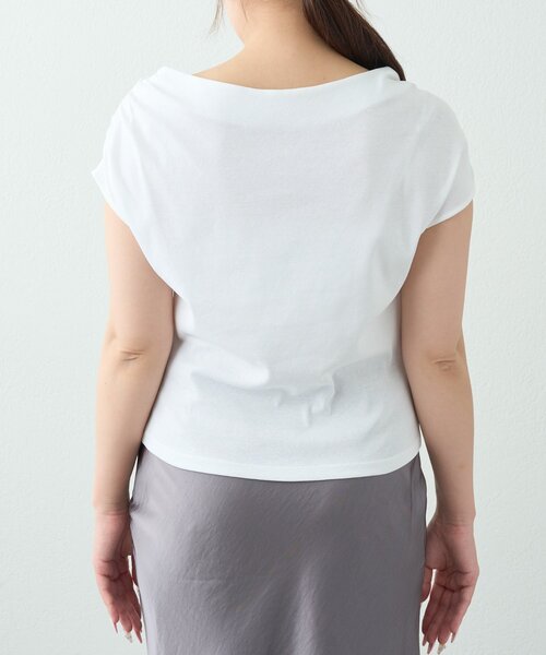 La boutique BonBon(ラブティックボンボン)の「【オシャレ度UP!】アシメドレープネックフレンチカットソー(Tシャツ/カットソー・レディース・ネイビー/ホワイト・FREE)」の5枚目の写真