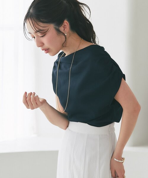 La boutique BonBon(ラブティックボンボン)の「【オシャレ度UP!】アシメドレープネックフレンチカットソー(Tシャツ/カットソー・レディース・ネイビー/ホワイト・FREE)」の17枚目の写真