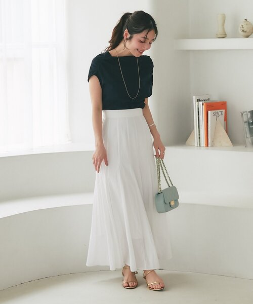 La boutique BonBon(ラブティックボンボン)の「【オシャレ度UP!】アシメドレープネックフレンチカットソー(Tシャツ/カットソー・レディース・ネイビー/ホワイト・FREE)」の13枚目の写真