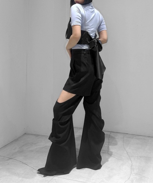 LVEU.（ラブユ.）の「【LVEU.】プチハイネックタイトトップス / トップス ハイネック タイト 半袖 ブラック ブルー ZOZOTOWN限定（Tシャツ/カットソー・レディース・ライトブルー/ブラック・FREE）」の6枚目の写真