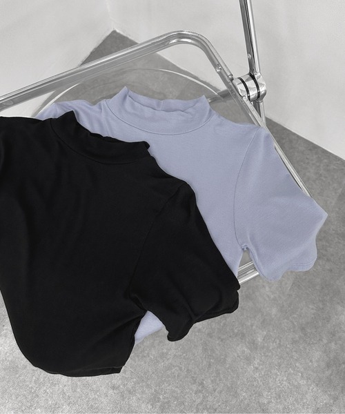 LVEU.（ラブユ.）の「【LVEU.】プチハイネックタイトトップス / トップス ハイネック タイト 半袖 ブラック ブルー ZOZOTOWN限定（Tシャツ/カットソー・レディース・ライトブルー/ブラック・FREE）」の8枚目の写真