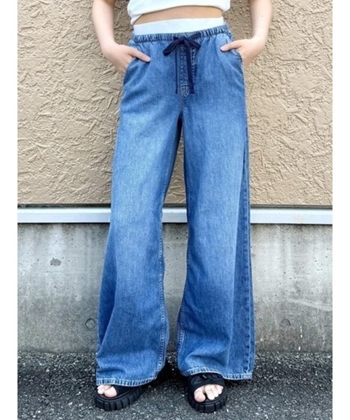 GAP（ギャップ）の「ミッドライズ スーパーライト プルオン バギーデニム（デニムパンツ・レディース・インディゴブルー/ライトインディゴブルー・XS/S/M/L/XXS）」の14枚目の写真