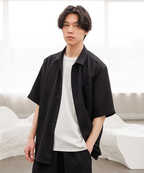 GLOBAL WORK（グローバルワーク）の「AiryBreezeシャツ/半袖/638149（シャツ/ブラウス・メンズ・ベージュ/ダークブルー/ブラック/ダークブラウン・X-LARGE/MEDIUM/LARGE/SMALL）」の2枚目の写真