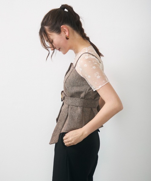 Lunea(ルネア)の「フラワーレースシアートップス / floral lace sheer top(Tシャツ/カットソー・レディース・アイボリー/ホワイト・FREE)」の9枚目の写真