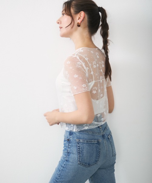 Lunea(ルネア)の「フラワーレースシアートップス / floral lace sheer top(Tシャツ/カットソー・レディース・アイボリー/ホワイト・FREE)」の7枚目の写真