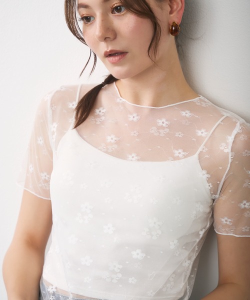 Lunea(ルネア)の「フラワーレースシアートップス / floral lace sheer top(Tシャツ/カットソー・レディース・アイボリー/ホワイト・FREE)」の8枚目の写真