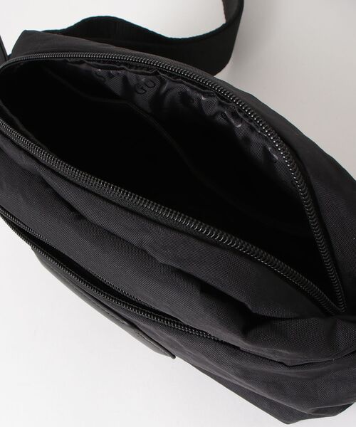 Guess(ゲス)の「BINX Waist Pack ボディバッグ ウエストポーチ(ボディバッグ/ウエストポーチ・メンズ・ブラック・ONE SIZE)」の12枚目の写真