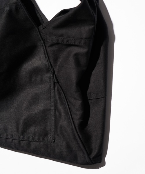 THRIFTY LOOK(スリフティールック)の「THRIFTY LOOK / スリフティールック BDU TRIANGLE TOTE SMALL トライアングル トートバッグ スモールサイス(トートバッグ・メンズ・ブラック/オリーブ・FREE)」の9枚目の写真