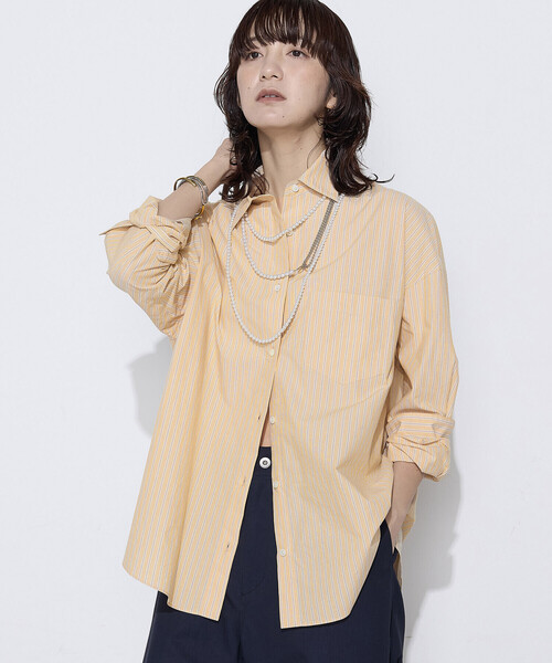 COMME CA Wardrobe(コムサワードローブ)の「〔 +サイズ 〕 オーガニックワッシャーストライプ シャツ(シャツ/ブラウス・レディース・ピンク/サックスブルー/イエロー・13号)」の2枚目の写真