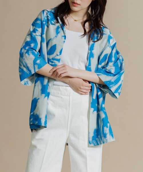 LEIN(リーン)の「コットンシルクリーフプリントシャツ(シャツ/ブラウス・レディース・ブルー/ピンク・FREE)」の5枚目の写真