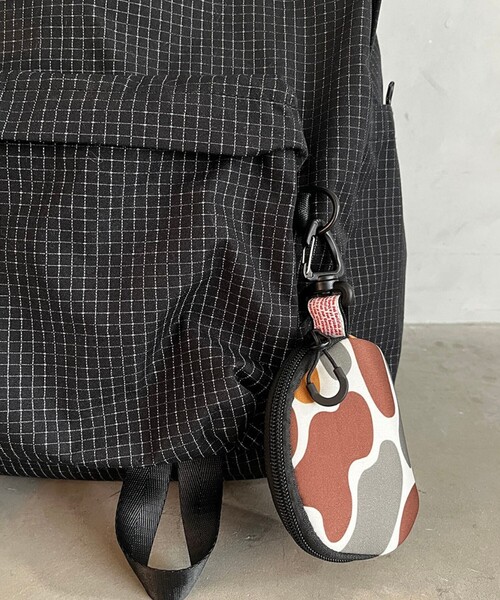 WEEKEND(ER)(ウィークエンダー)の「【WEEKEND(ER)/ウィークエンダー】アクセサリーミニポーチ / CUSHION MINI CASE(ポーチ・メンズ・ブラウン/カーキ/ピンク/ライム/オレンジ/その他・フリー)」の6枚目の写真
