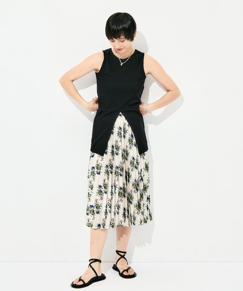 FUMIE TANAKA（フミエタナカ）の「[FUMIE=TANAKA/フミエタナカ]flower pleats SK（スカート・レディース・ホワイト/ブラック・38/36）」の18枚目の写真