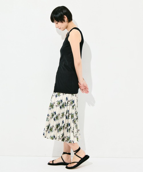 FUMIE TANAKA（フミエタナカ）の「[FUMIE=TANAKA/フミエタナカ]flower pleats SK（スカート・レディース・ホワイト/ブラック・38/36）」の17枚目の写真