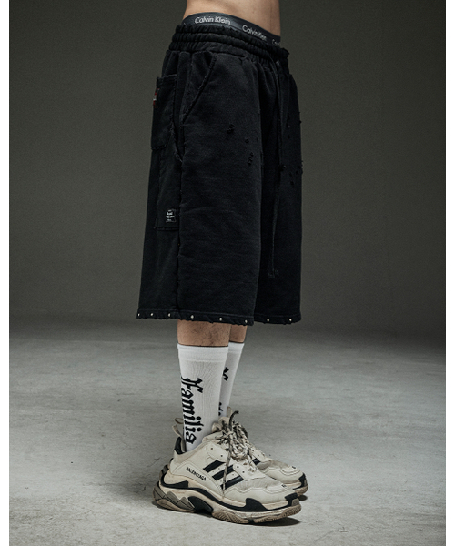 MWOONG(ムン)の「Stud destroyed P BK Half(スウェットパンツ・レディース・その他・FREE)」の2枚目の写真