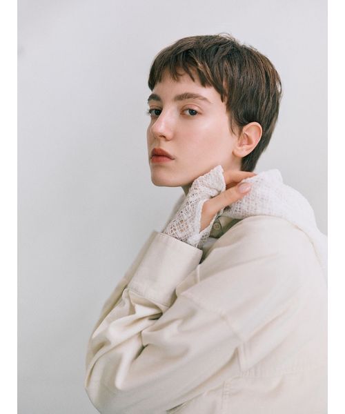 emmi(エミ)の「カットレースフーディーワンピース(ワンピース・レディース・イエロー/ブラック/オフホワイト・F)」の5枚目の写真