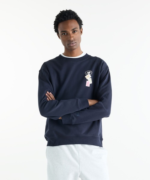 NEW BALANCE(ニューバランス)の「International Stamp スウェットクルー(スウェット・メンズ・カーキブラウン/スミクロ・XX-LARGE/MEDIUM/SMALL/LARGE)」の2枚目の写真