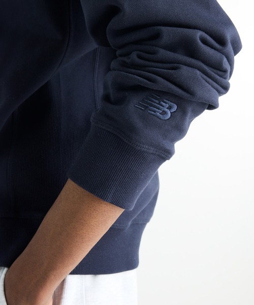 NEW BALANCE(ニューバランス)の「International Stamp スウェットクルー(スウェット・メンズ・カーキブラウン/スミクロ・XX-LARGE/MEDIUM/SMALL/LARGE)」の8枚目の写真