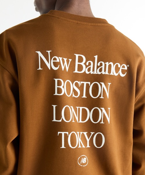 NEW BALANCE(ニューバランス)の「International Stamp スウェットクルー(スウェット・メンズ・カーキブラウン/スミクロ・XX-LARGE/MEDIUM/SMALL/LARGE)」の3枚目の写真