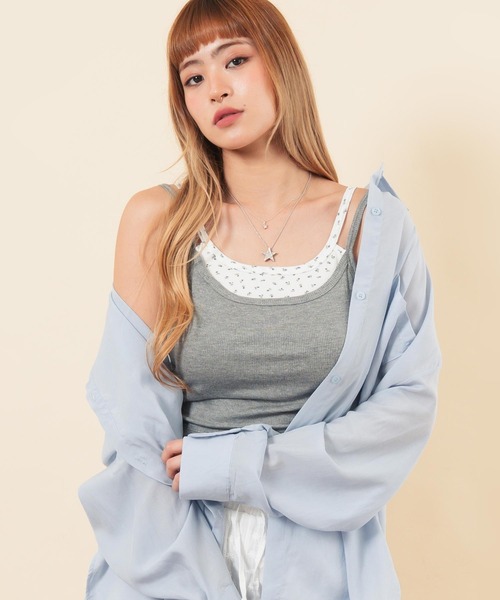 anap mimpi(アナップミンピ)の「カップ付き花柄レイヤード風リブキャミソール(キャミソール・レディース・アイボリー/グレー・F)」の4枚目の写真