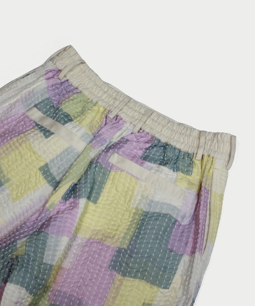 amok(アモク)の「SASHIKO PATCHED SHORT PANTS(その他パンツ・メンズ・カーキ/マルチ・M/L/S)」の7枚目の写真